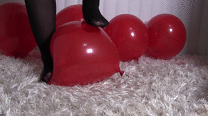 www.faythonfire.com - Crushing Loons w My Pantyhose Feet thumbnail