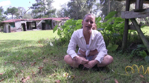www.faythonfire.com - Popping TyeDye Balloons On the Farm thumbnail